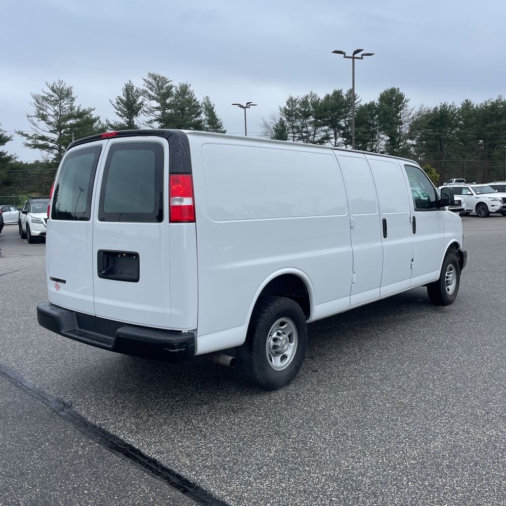 2022 Chevrolet Express